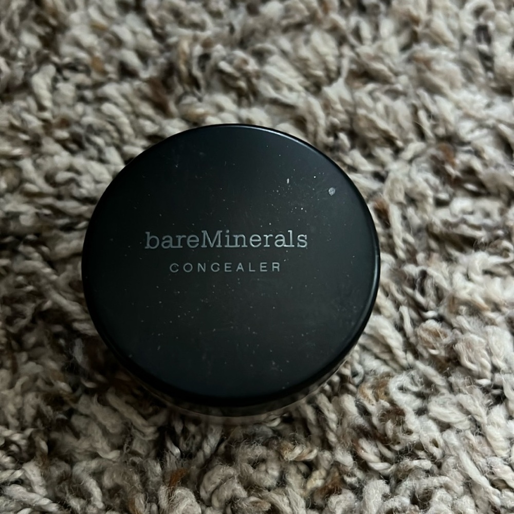 BareMinerals well-rested concealer. NEW